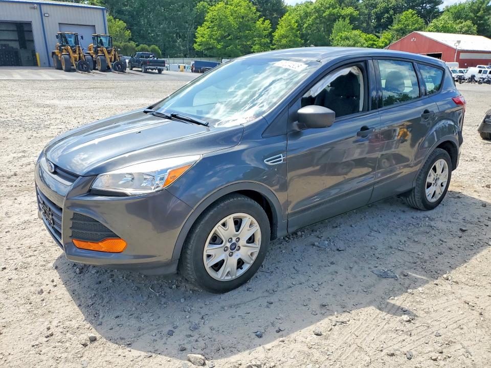 2015 Ford Escape VIN 1FMCU0F78FUB67015 COPART salvage auction — SIDE, MA - CERT OF TITLE-RECONSTRCTD COLL, sold $1,100 on 2026-07-02 (photo 1)