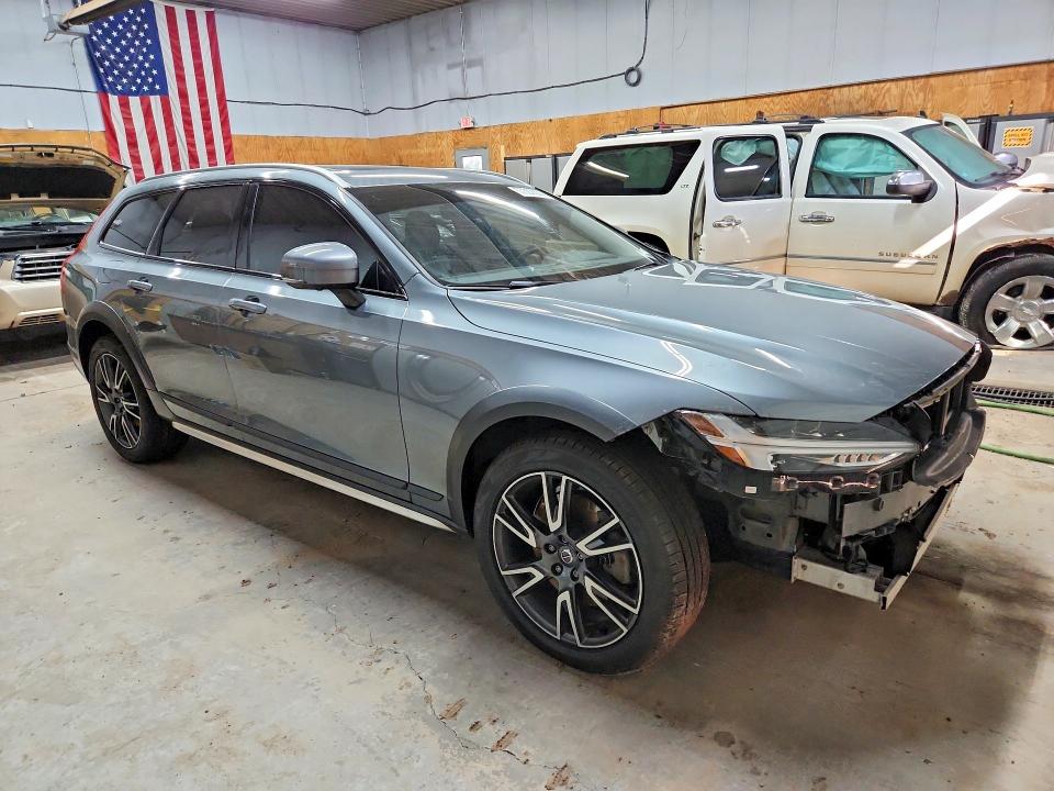 2017 Volvo V90 VIN YV4A22NL5H1001662 COPART salvage auction — FRONT END, Mi - Certificate Of Title, sold $300 on 2026-07-15 (photo 4)