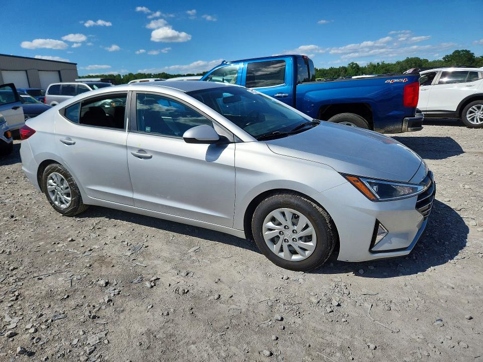 2019 Hyundai Elantra VIN KMHD74LF6KU781182 COPART salvage auction — VANDALISM, Il - Salvage Certificate, sold $3,700 on 2026-07-20 (photo 4)