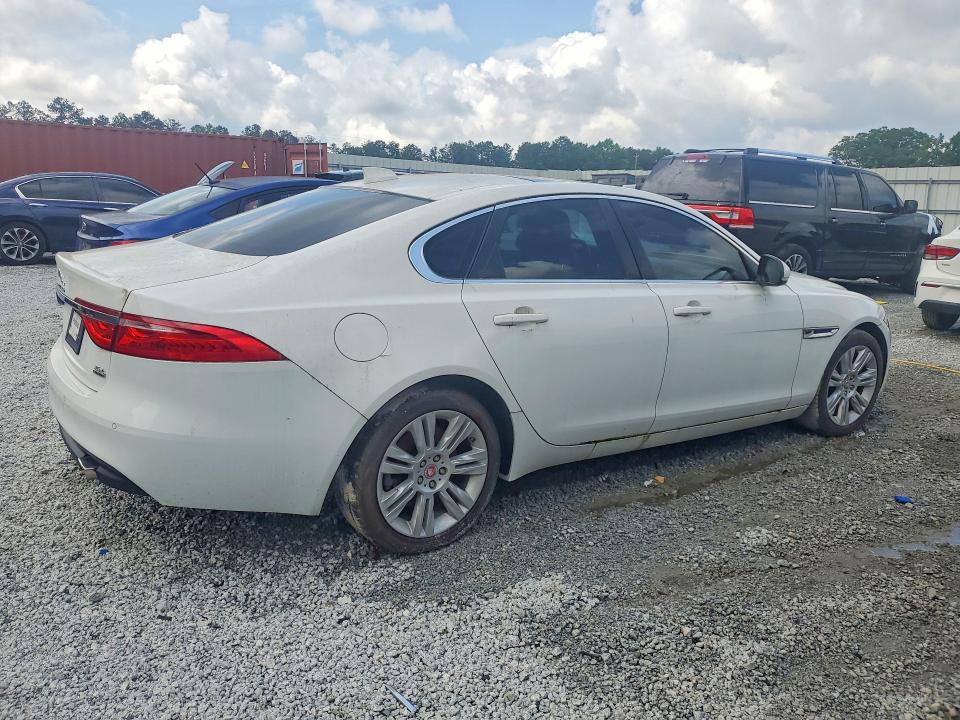2016 Jaguar Xf VIN SAJBJ4BV1GCY16473 COPART salvage auction — MECHANICAL, Ga - Certificate Of Title, sold $1,100 on 2026-07-06 (photo 3)
