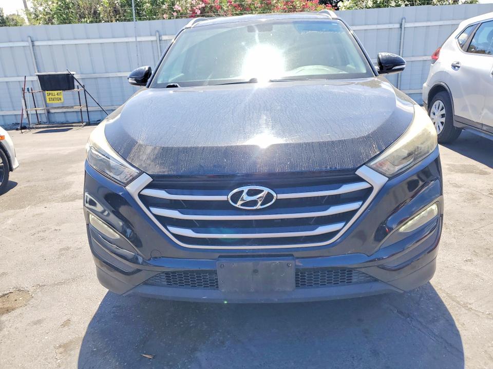 2017 Hyundai Tucson VIN KM8J33A28HU390696 COPART salvage auction — SIDE, Ca - Dis/Dlr/Exp Only Clean Title, sold $250 on 2026-07-28 (photo 5)