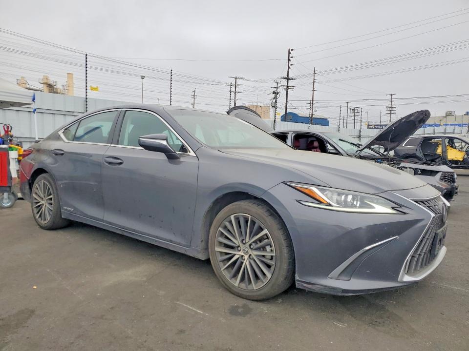 2022 Lexus VIN 58ADA1C15NU020516 COPART salvage auction — REAR END, CA - SALVAGE CERTIFICATE, sold $10,500 on 2026-07-29 (photo 4)