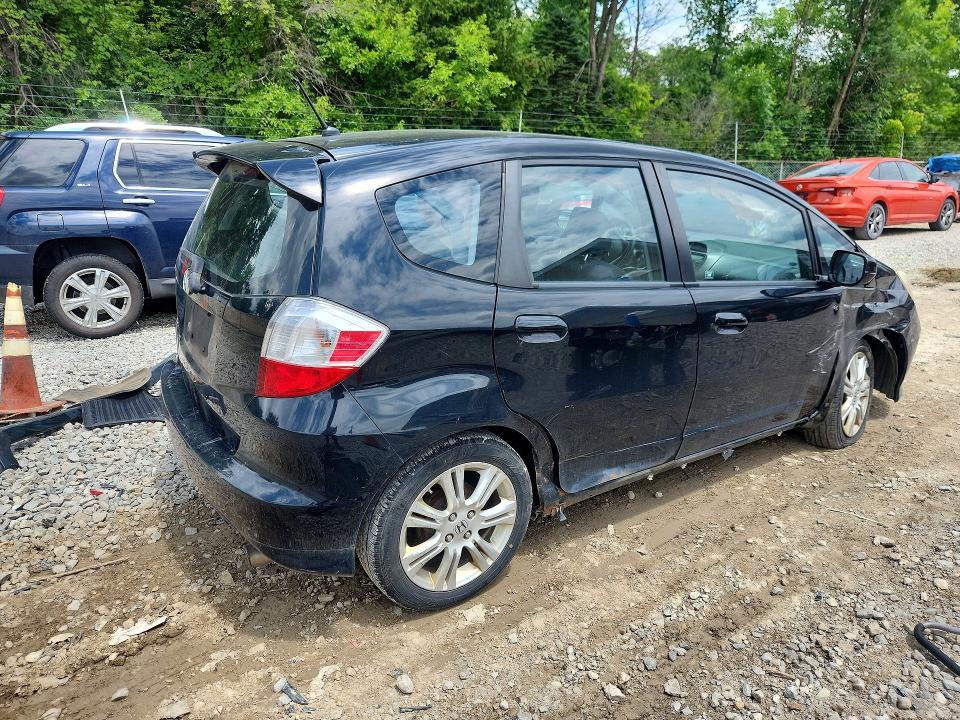 2010 Honda Fit VIN JHMGE8H4XAC031454 COPART salvage auction — FRONT END, OH - CERT OF TITLE-SALVAGE, sold $90 on 2026-07-29 (photo 3)