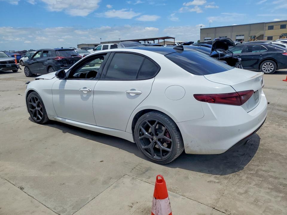 2020 Alfa romeo VIN ZARFAMAN3L7636972 COPART salvage auction — FRONT END, Tx - Salvage Vehicle Title, sold $1,850 on 2026-07-16 (photo 2)