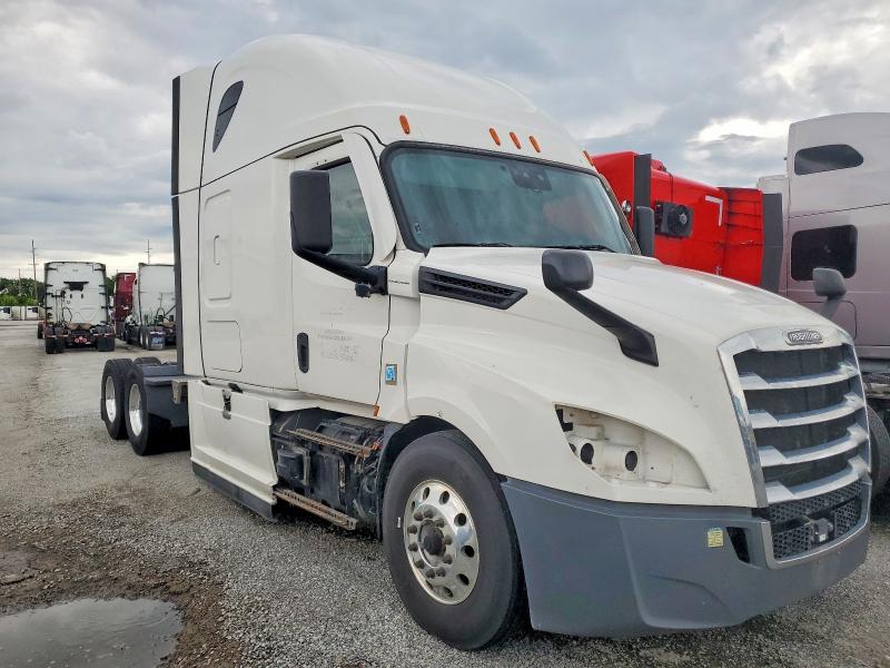 2022 Freightliner Cascadia 126 VIN 3AKJHHDR2NSNP7961 — COPART salvage auction photo