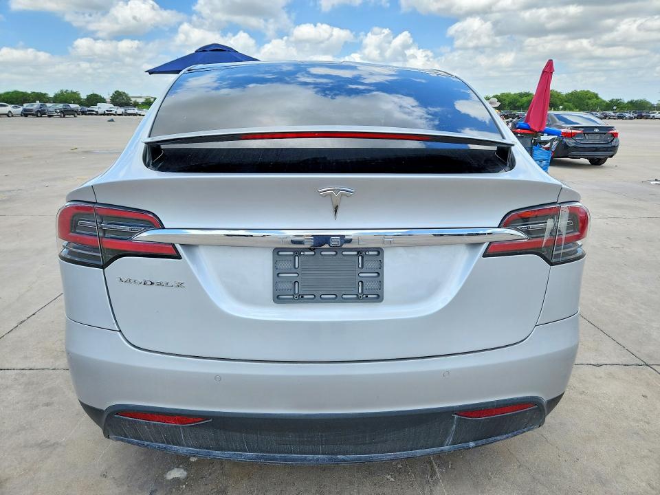 2018 Tesla Model x VIN 5YJXCDE21JF101252 COPART salvage auction — FRONT END, Tx - Certificate Of Title (P), sold $6,000 on 2026-07-02 (photo 6)