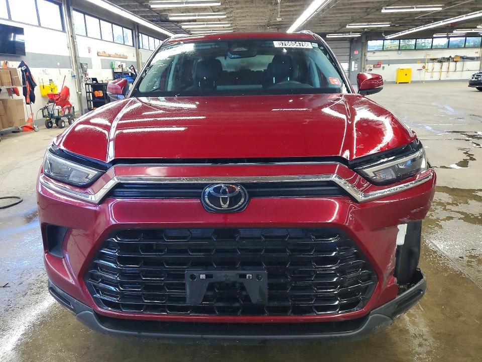2024 Toyota Highlander VIN 5TDAAAB54RS051740 COPART salvage auction — SIDE, Il - Certificate Of Title, sold $21,250 on 2026-07-28 (photo 5)