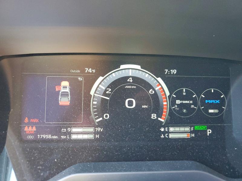 2025 Toyota Tundra VIN 5TFPC5DBXSX093425 COPART salvage auction — BURN, TX - SALVAGE VEHICLE TITLE, sold $47,500 on 2026-08-21 (photo 9)