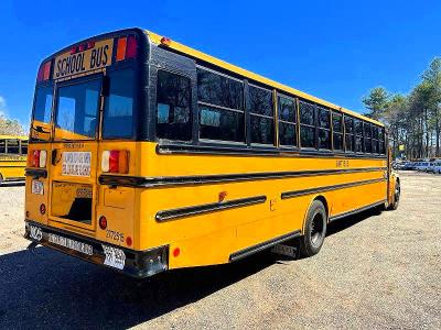 2015 Freightliner Chassis VIN 4UZABRDU9FCFW9516 COPART salvage auction — NORMAL WEAR, MA - CERTIFICATE OF TITLE (P), sold $1,500 on 2026-07-30 (photo 4)
