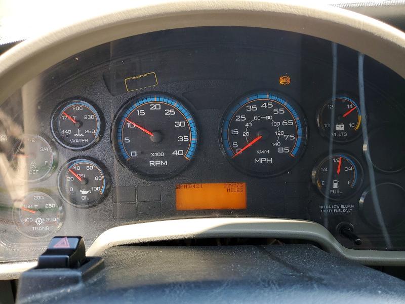 2018 International VIN 3HAMMMMMXJL632207 COPART salvage auction — NORMAL WEAR, Ok - Certificate Of Title (P), sold $9,300 on 2026-07-22 (photo 8)