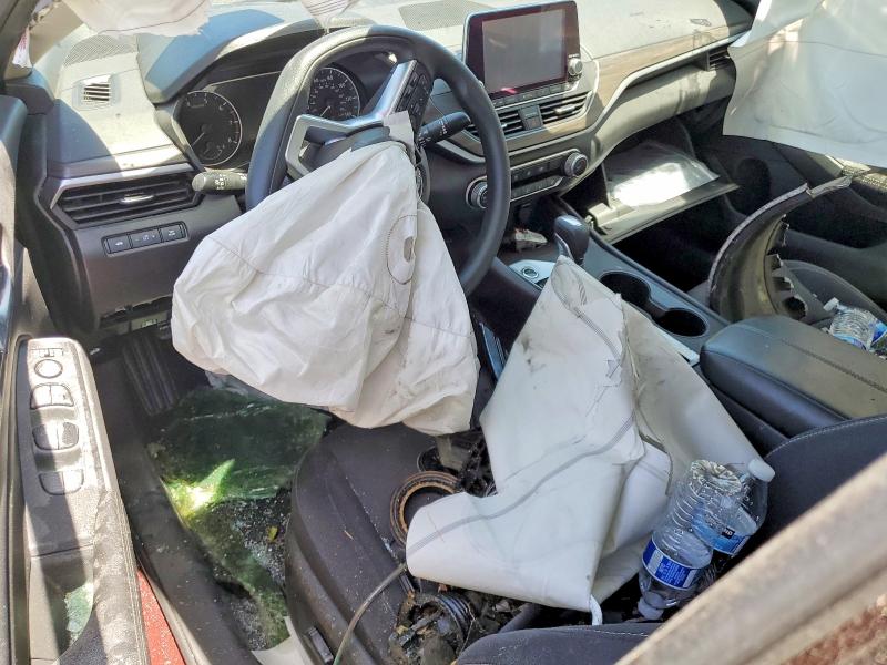 2025 Nissan Altima VIN 1N4BL4DV3SN324410 COPART salvage auction — FRONT END, Fl - Dis/Dlr/Exp Only Salvage Title, sold $2,950 on 2026-07-02 (photo 8)