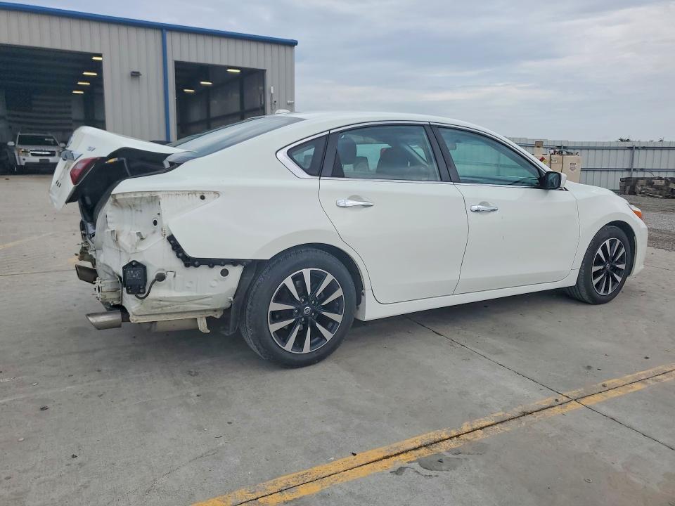 2018 Nissan Altima VIN 1N4AL3AP9JC140580 COPART salvage auction — REAR END, Ky - Cert Of Title-Salvage, sold $4,400 on 2026-07-02 (photo 3)