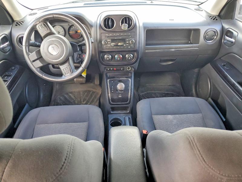 2016 Jeep Liberty (patriot) VIN 1C4NJPFAXGD698115 COPART salvage auction — MINOR DENT/SCRATCHES, Tx - Certificate Of Title, sold $700 on 2026-07-02 (photo 8)