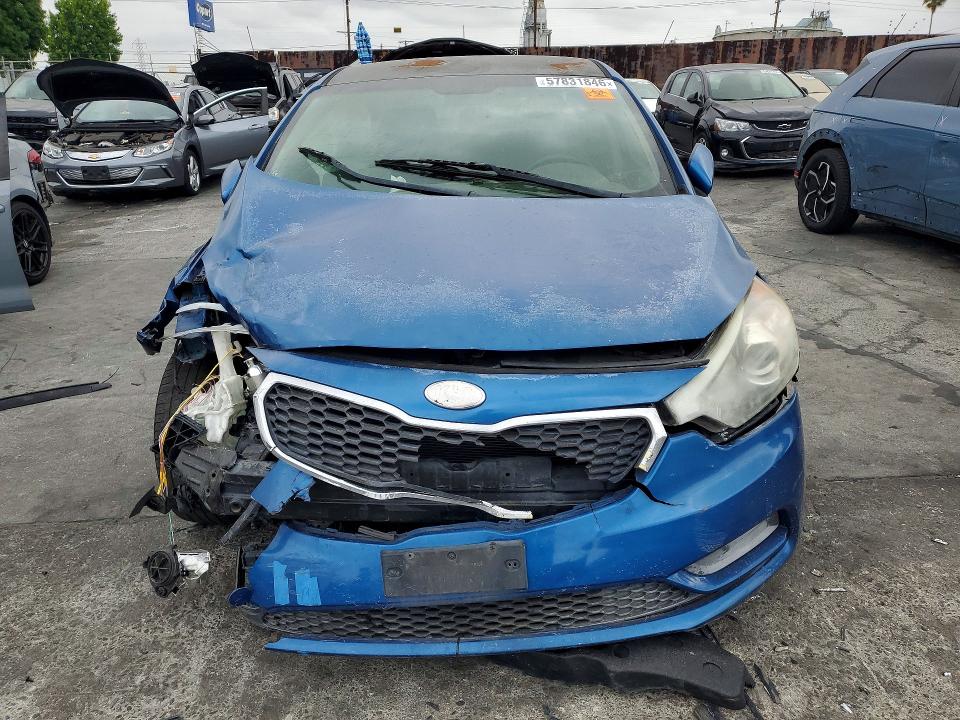 2014 Kia Forte VIN KNAFX4A65E5188392 COPART salvage auction — FRONT END, Ca - Salvage Certificate, sold $425 on 2026-07-08 (photo 5)