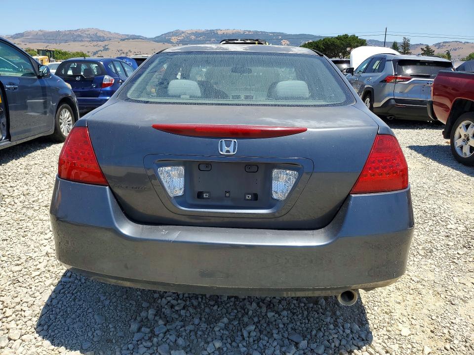 2006 Honda Accord VIN JHMCM56426C001889 COPART salvage auction — MINOR DENT/SCRATCHES, Ca - Dis/Dlr/Exp App For Dup Clean, sold $900 on 2026-07-28 (photo 6)