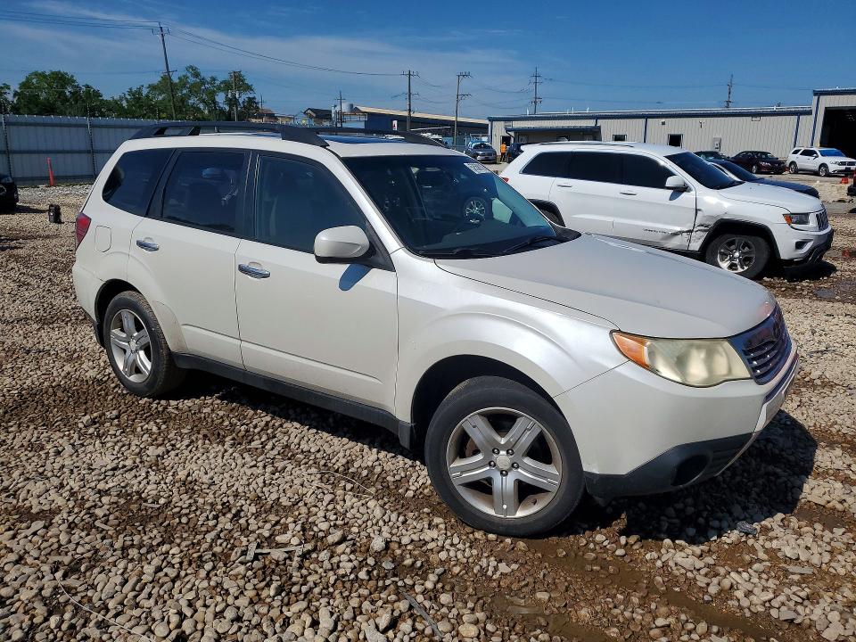 2010 Subaru Forester VIN JF2SH6DC6AH762178 COPART salvage auction — REAR END, IL - SALVAGE CERTIFICATE, sold $800 on 2026-07-29 (photo 4)