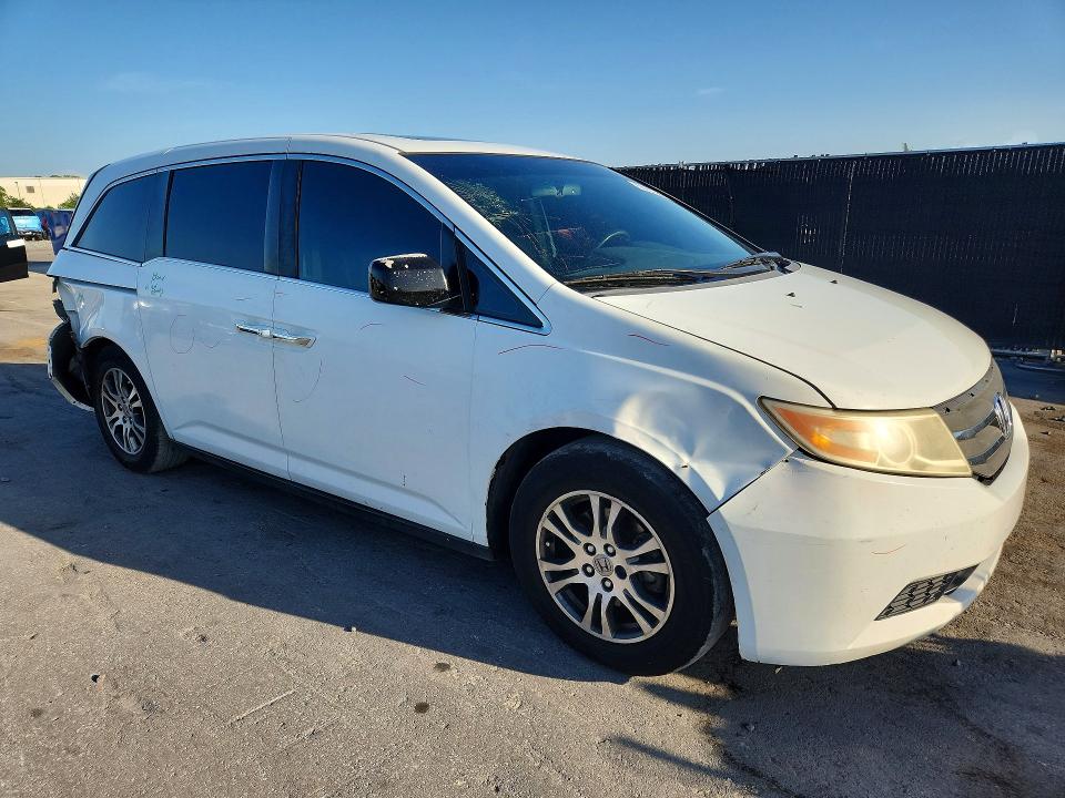 2013 Honda Odyssey VIN 5FNRL5H6XDB072321 COPART salvage auction — REAR END, Fl - Certificate Of Destruction, sold $875 on 2026-07-02 (photo 4)