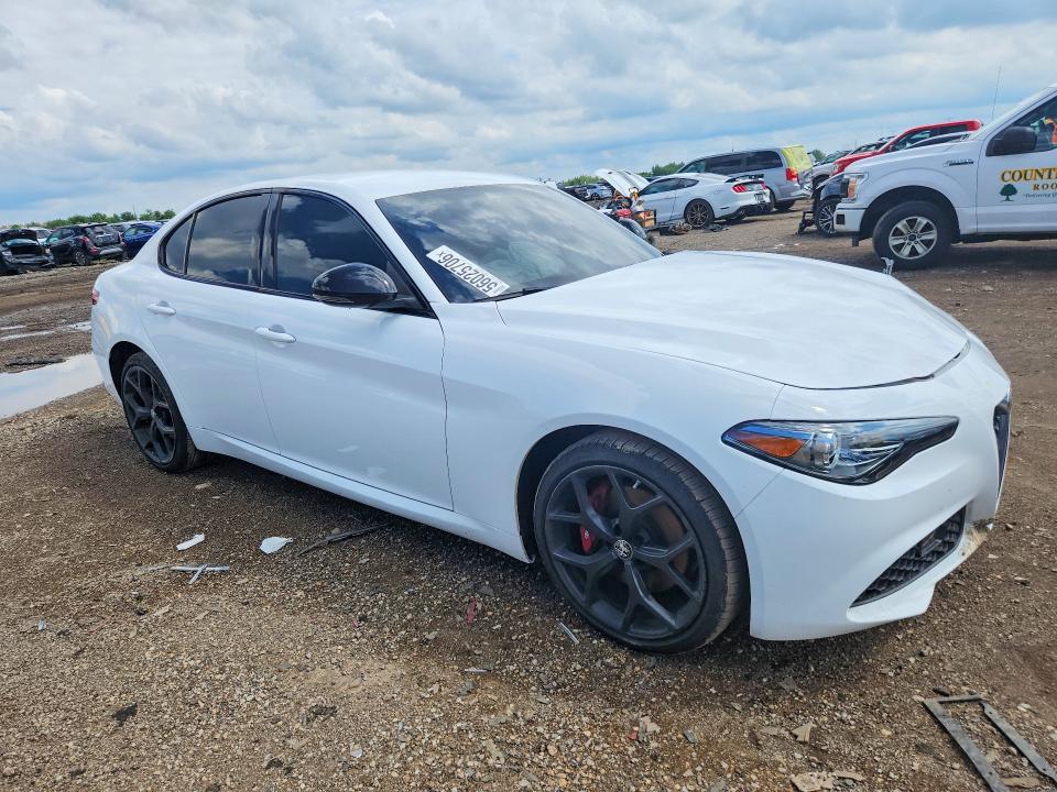 2020 Alfa romeo Giulia VIN ZARFANAN3L7634130 COPART salvage auction — FRONT END, Il - Salvage Certificate, sold $2,850 on 2026-07-21 (photo 4)