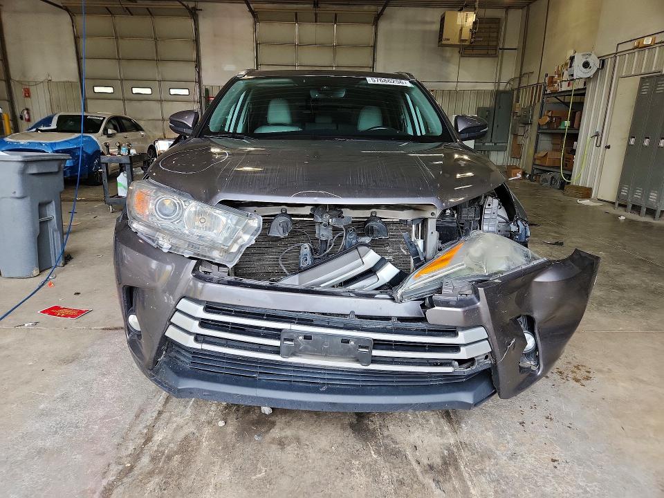 2018 Toyota VIN 5TDJZRFHXJS858148 COPART salvage auction — FRONT END, MO - SALVAGE CERTIFICATE OF TITLE, sold $8,800 on 2026-07-28 (photo 5)