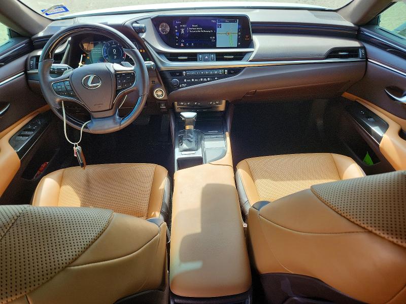2019 Lexus ES VIN 58ABZ1B16KU039041 COPART salvage auction — SIDE, Tx - Certificate Of Title, sold $15,600 on 2026-07-31 (photo 8)