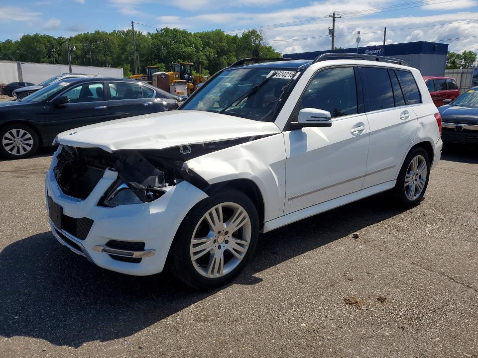 2015 Mercedes-benz VIN WDCGG8JBXFG435157 COPART salvage auction — FRONT END, Mn - Cert Of Title-Prior Salvage, sold $4,550 on 2026-08-13 (photo 1)