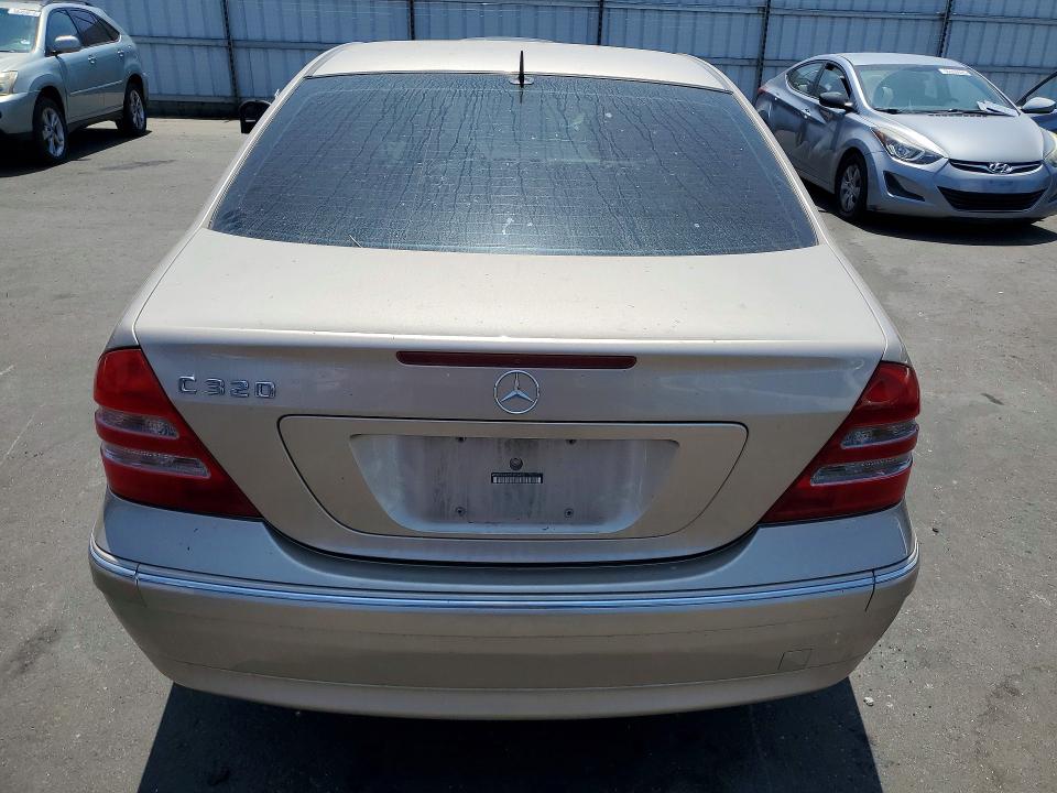 2001 Mercedes-benz C class VIN WDBRF64J01F018412 COPART salvage auction — MINOR DENT/SCRATCHES, CA - SALVAGE CERTIFICATE, sold $525 on 2026-07-08 (photo 6)