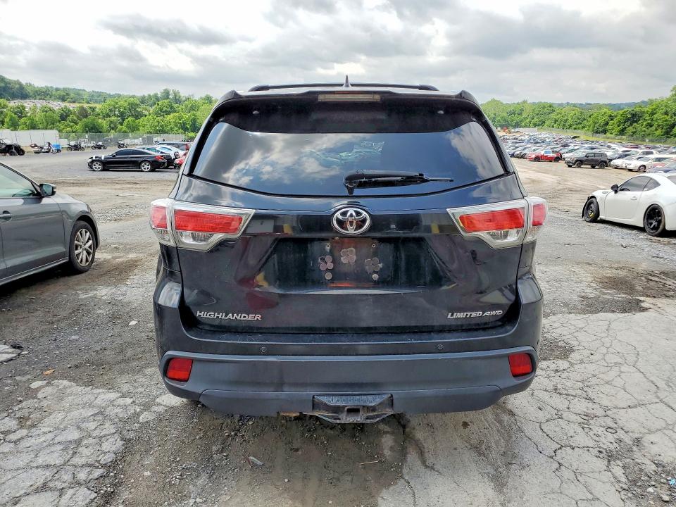 2014 Toyota VIN 5TDDKRFHXES021231 COPART salvage auction — MECHANICAL, Va - Dealer Only Clean Title (P), sold $8,000 on 2026-07-31 (photo 6)