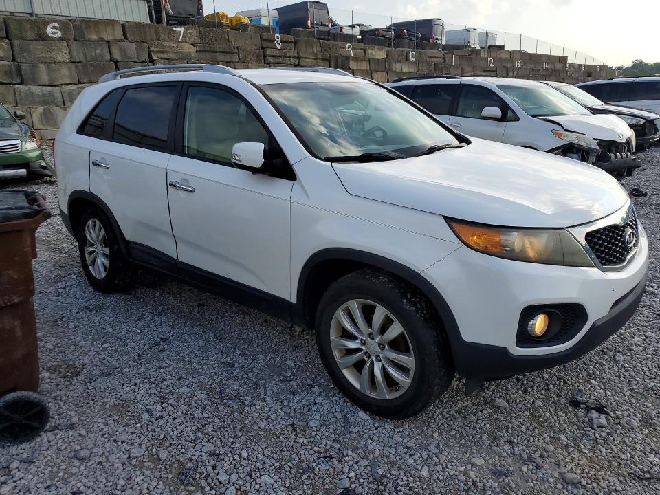 2011 Kia Sorento VIN 5XYKT4A26BG123984 COPART salvage auction — SIDE, Ky - Cert Of Title-Salvage, sold $275 on 2026-07-24 (photo 4)