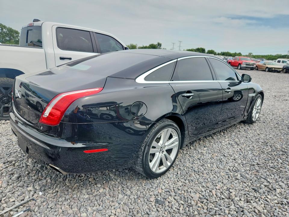 2011 Jaguar Xj VIN SAJWA2GB1BLV09110 COPART salvage auction — SIDE, Il - Salvage Certificate, sold $1,800 on 2026-07-27 (photo 3)