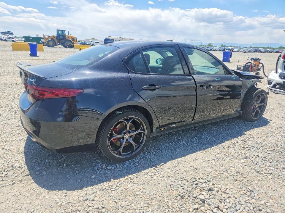2018 Alfa romeo Giulia VIN ZARFAEEN1J7570838 COPART salvage auction — FRONT END, Co - Salvage Title, sold $6,800 on 2026-07-02 (photo 3)