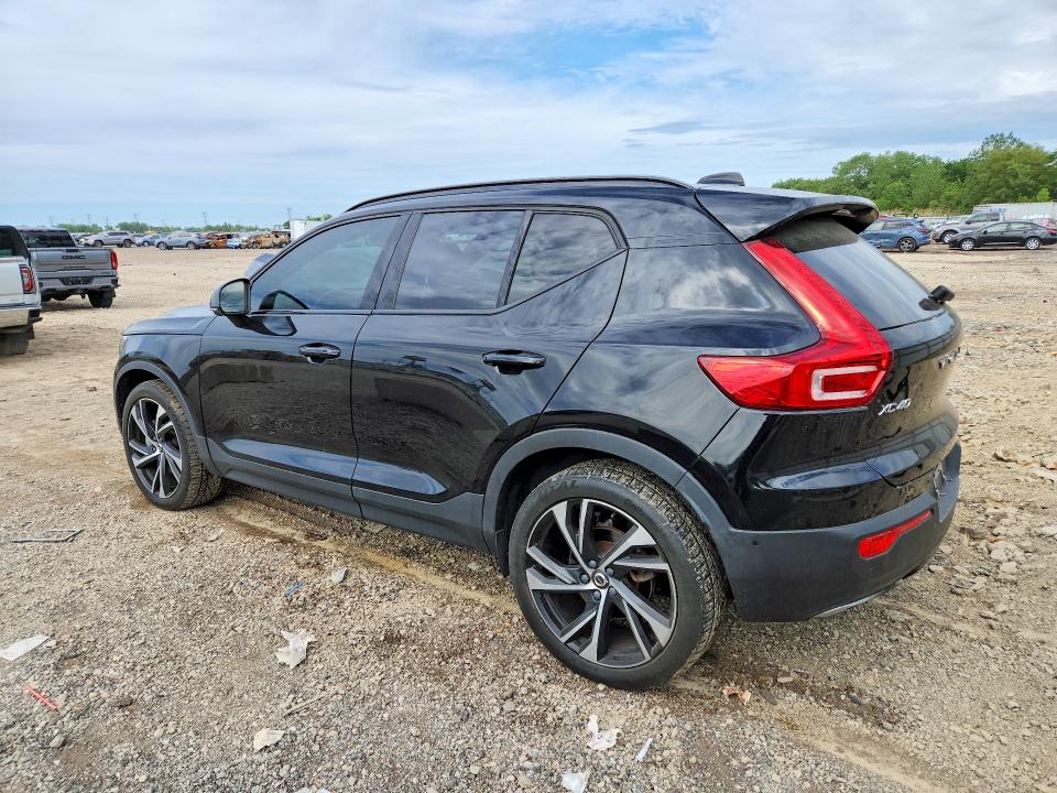 2019 Volvo VIN YV4162XZ7K2002495 COPART salvage auction — WATER/FLOOD, Il - Salvage Certificate, sold $8,400 on 2026-07-17 (photo 2)