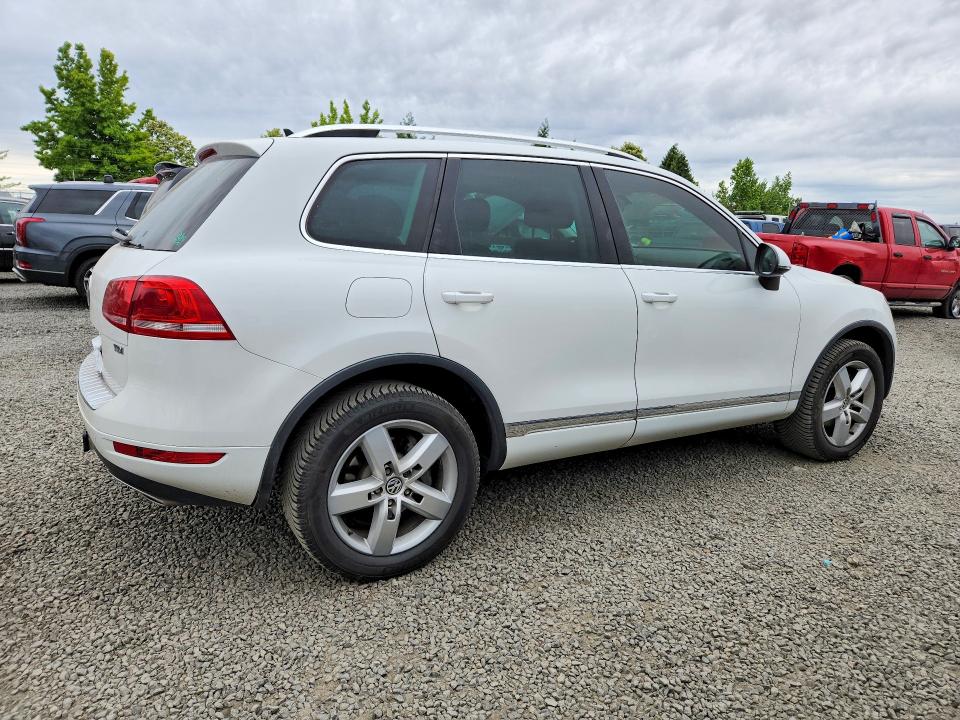 2013 Volkswagen VIN WVGEP9BP0DD012188 COPART salvage auction — FRONT END, Or - Salvage Title Certificate, sold $2,350 on 2026-08-18 (photo 3)