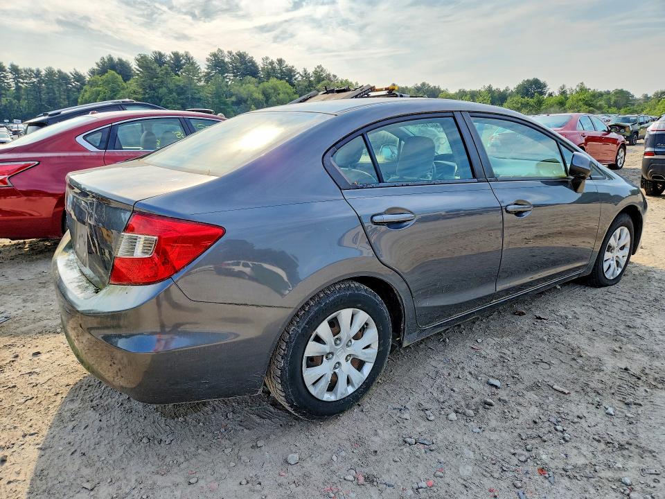 2012 Honda Civic VIN 2HGFB2F5XCH318888 COPART salvage auction — MINOR DENT/SCRATCHES, Ma - Certificate Of Title, sold $4,100 on 2026-07-02 (photo 3)