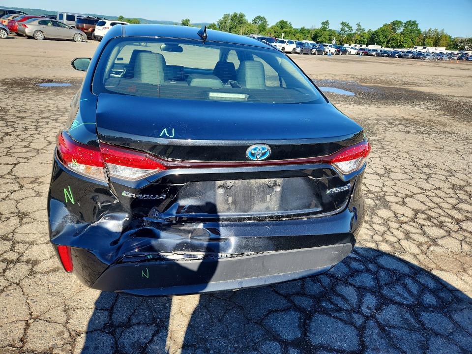 2022 Toyota Corolla VIN JTDEAMDE1NJ058751 COPART salvage auction — REAR END, Pa - Certificate Of Salvage, sold $8,100 on 2026-07-02 (photo 6)