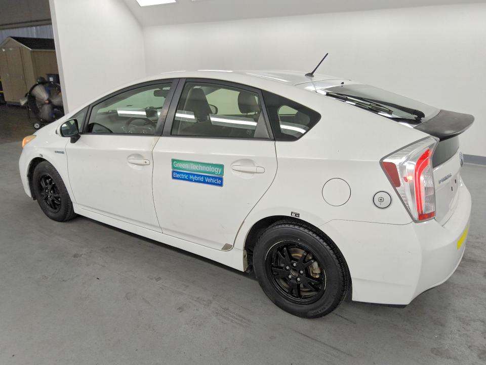 2012 Toyota Prius VIN JTDKN3DU1C5497723 COPART salvage auction — NORMAL WEAR, CA - DIS/DLR/EXP ONLY CLEAN TITLE, sold $4,100 on 2026-07-07 (photo 2)