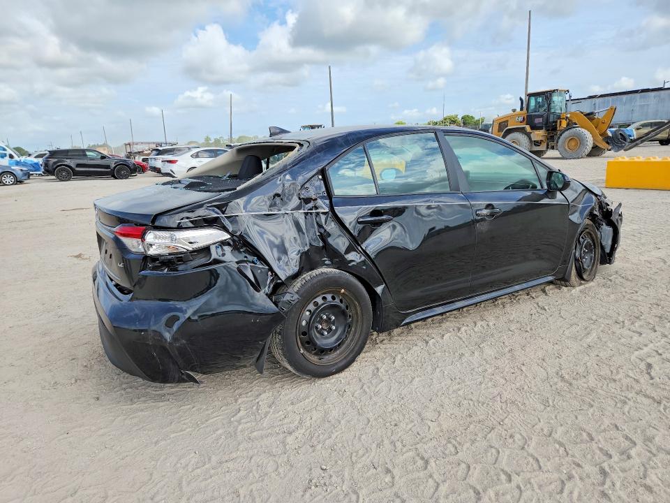 2025 Toyota Corolla VIN 5YFB4MDE0SP325847 COPART salvage auction — REAR END, Fl - Cert Of Title Slvg Rebuildable, sold $4,500 on 2026-07-30 (photo 3)
