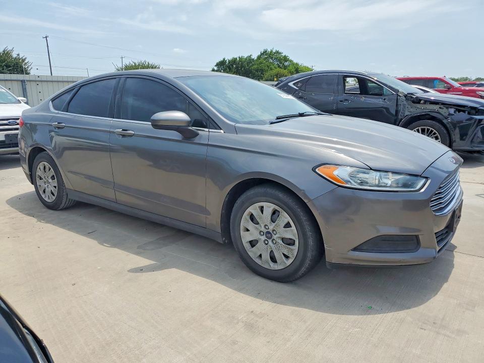 2014 Ford Fusion VIN 3FA6P0G72ER329188 COPART salvage auction — REAR END, Tx - Salvage Vehicle Title, sold $950 on 2026-07-02 (photo 4)