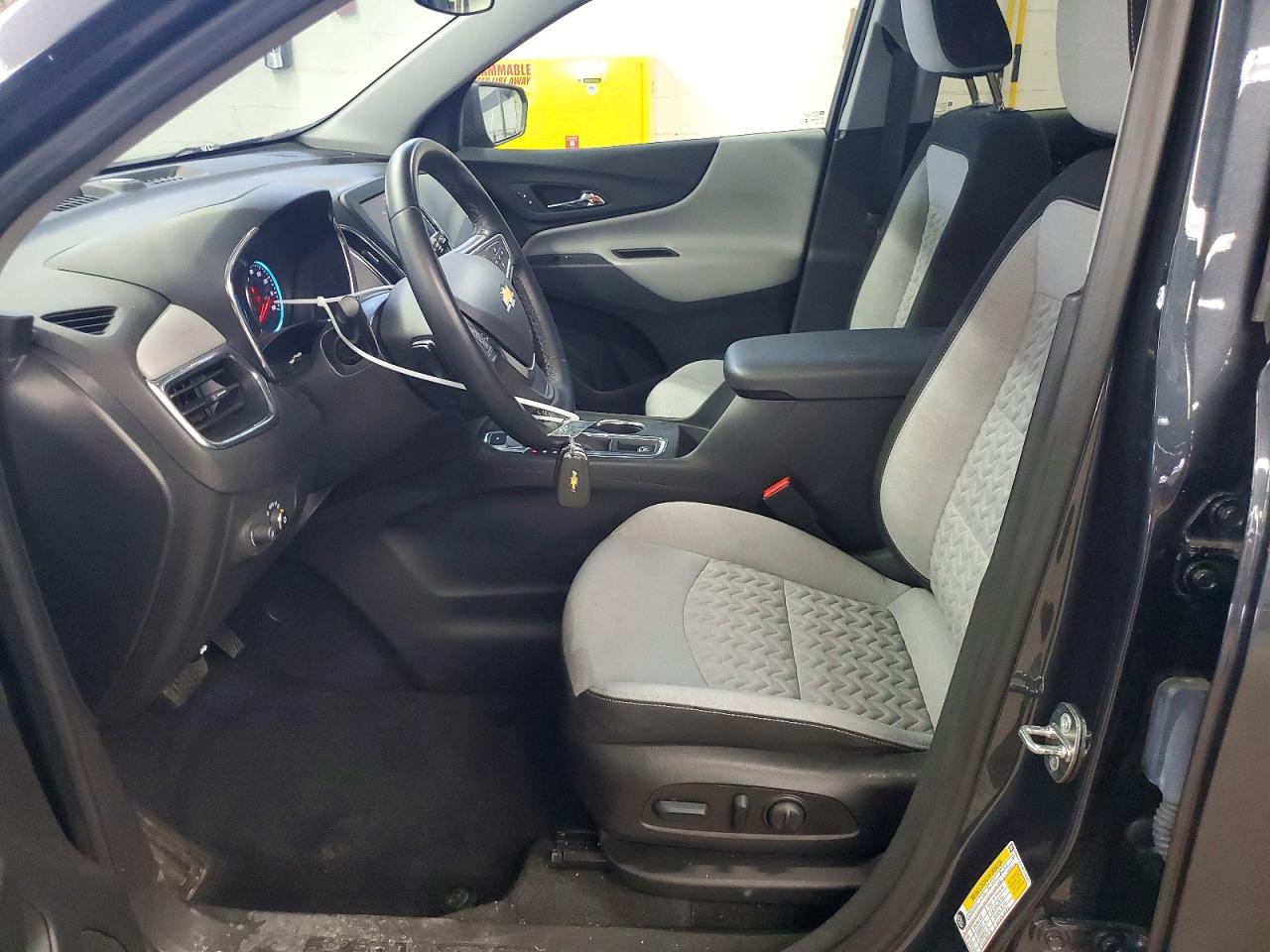 2023 Chevrolet Equinox VIN 3GNAXUEG3PS182283 COPART salvage auction — Mechanical, IL - CERTIFICATE OF TITLE, sold $14,900 on 2026-07-09 (photo 7)