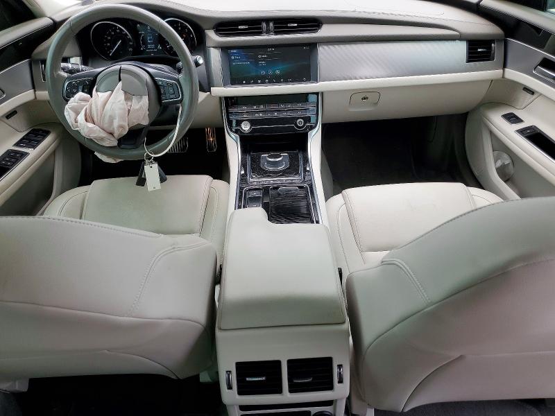 2020 Jaguar VIN SAJBD4FX7LCY83172 COPART salvage auction — FRONT END, Tx - Salvage Vehicle Title, sold $2,500 on 2026-07-27 (photo 8)