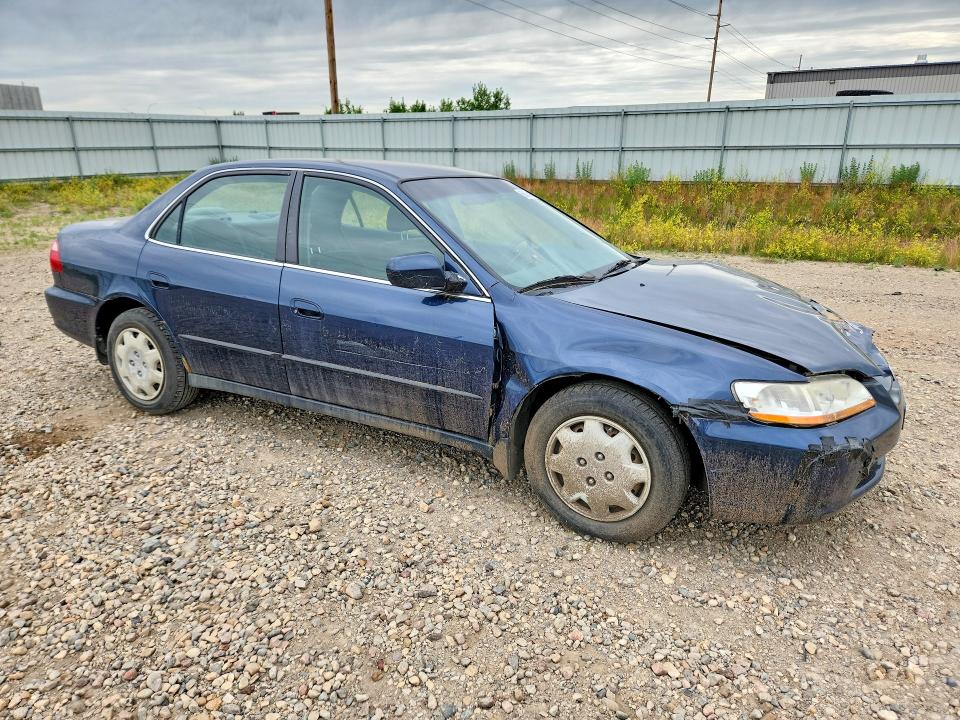 2000 Honda Accord VIN JHMCG5648YC000854 COPART salvage auction — FRONT END, Mn - Cert Of Title-Salvage, sold $90 on 2026-07-20 (photo 4)
