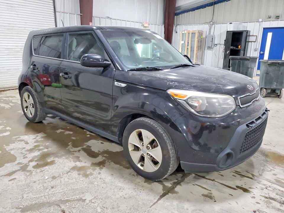2015 Kia Soul VIN KNDJN2A29F7756198 COPART salvage auction — NORMAL WEAR, Mt - Certificate Of Title, sold $800 on 2026-07-08 (photo 4)