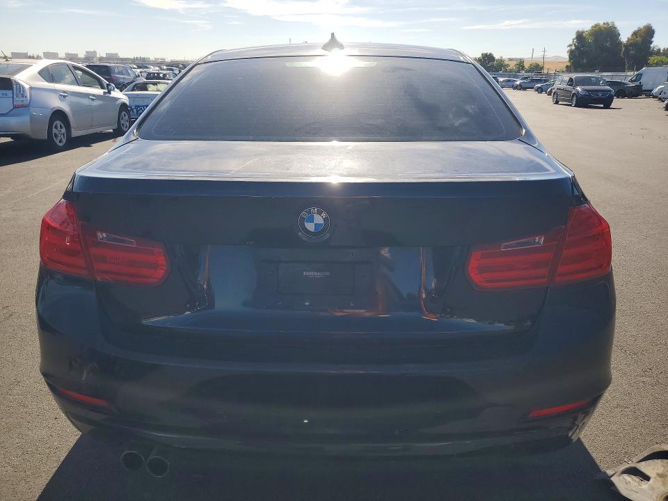 2014 BMW 3er VIN WBA3C1C50EK107690 COPART salvage auction — VANDALISM, Ca - Salvage Certificate, sold $275 on 2026-08-17 (photo 6)