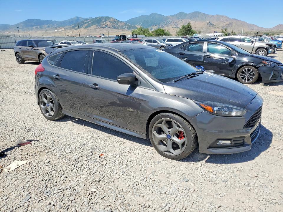 2016 Ford Focus VIN 1FADP3L93GL315740 COPART salvage auction — MECHANICAL, Ut - Salvage Certificate, sold $3,600 on 2026-07-10 (photo 4)
