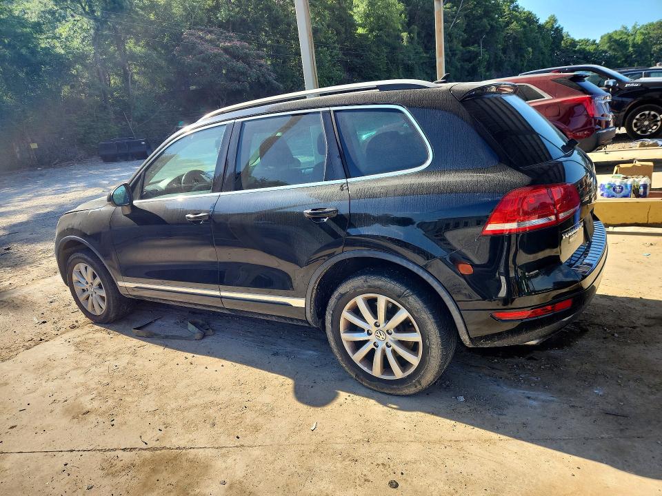 2012 Volkswagen Touareg VIN WVGEF9BP0CD008157 COPART salvage auction — NORMAL WEAR, Al - Certificate Of Title, sold $725 on 2026-07-07 (photo 2)
