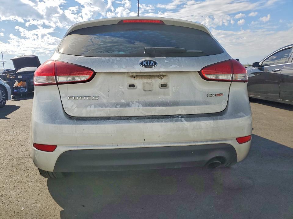 2015 Kia Forte VIN KNAFX5A88F5339752 COPART salvage auction — FRONT END, CA - SALVAGE CERTIFICATE, sold $400 on 2026-07-27 (photo 6)