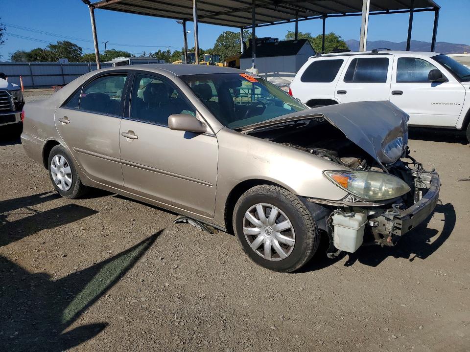 2005 Toyota Camry VIN 4T1BE32K45U027062 COPART salvage auction — FRONT END, Ca - Cert Of Title-Salvaged, sold $350 on 2026-07-02 (photo 4)