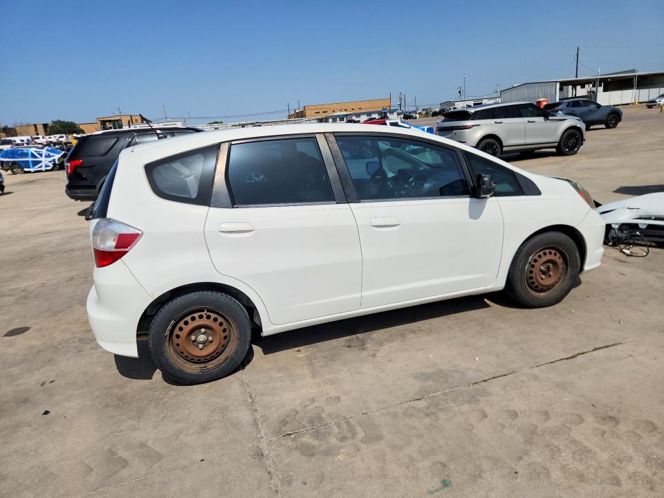 2012 Honda Fit VIN JHMGE8H37CC026920 COPART salvage auction — FRONT END, Tx - Salvage Vehicle Title, sold $300 on 2026-07-13 (photo 3)