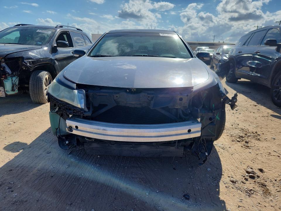 2016 Honda VIN 1HGCT2B98GA004752 COPART salvage auction — WATER/FLOOD, Tx - Salvage Title-Flood Damage, sold $1,400 on 2026-07-02 (photo 5)