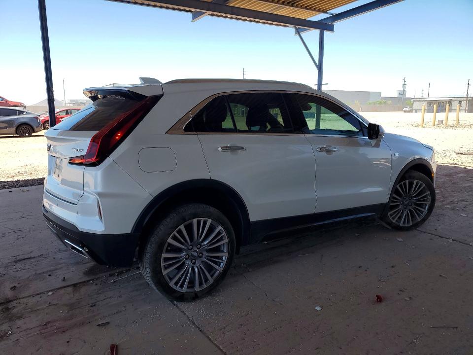 2024 Cadillac Xt4 VIN 1GYFZCR43RF100198 COPART salvage auction — FRONT END, Salvage Title, sold $14,500 on 2026-07-23 (photo 3)
