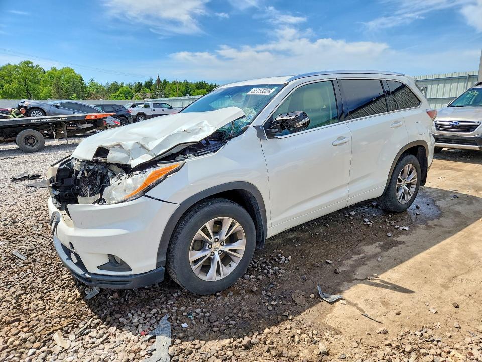 2014 Toyota Highlander VIN 5TDJKRFH6ES060823 COPART salvage auction — FRONT END, Salvage Title, sold $5,500 on 2026-07-27 (photo 1)
